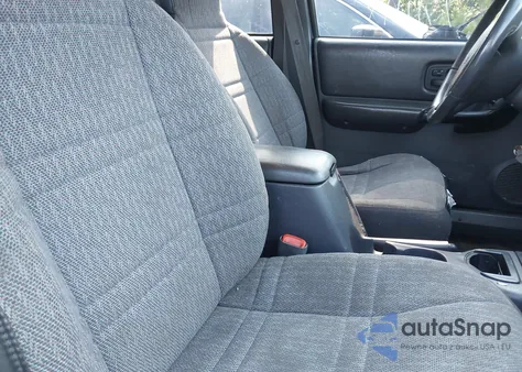 2001 Jeep Cherokee Sport from USA, damaged, VIN 1J4FT48SX1L604373